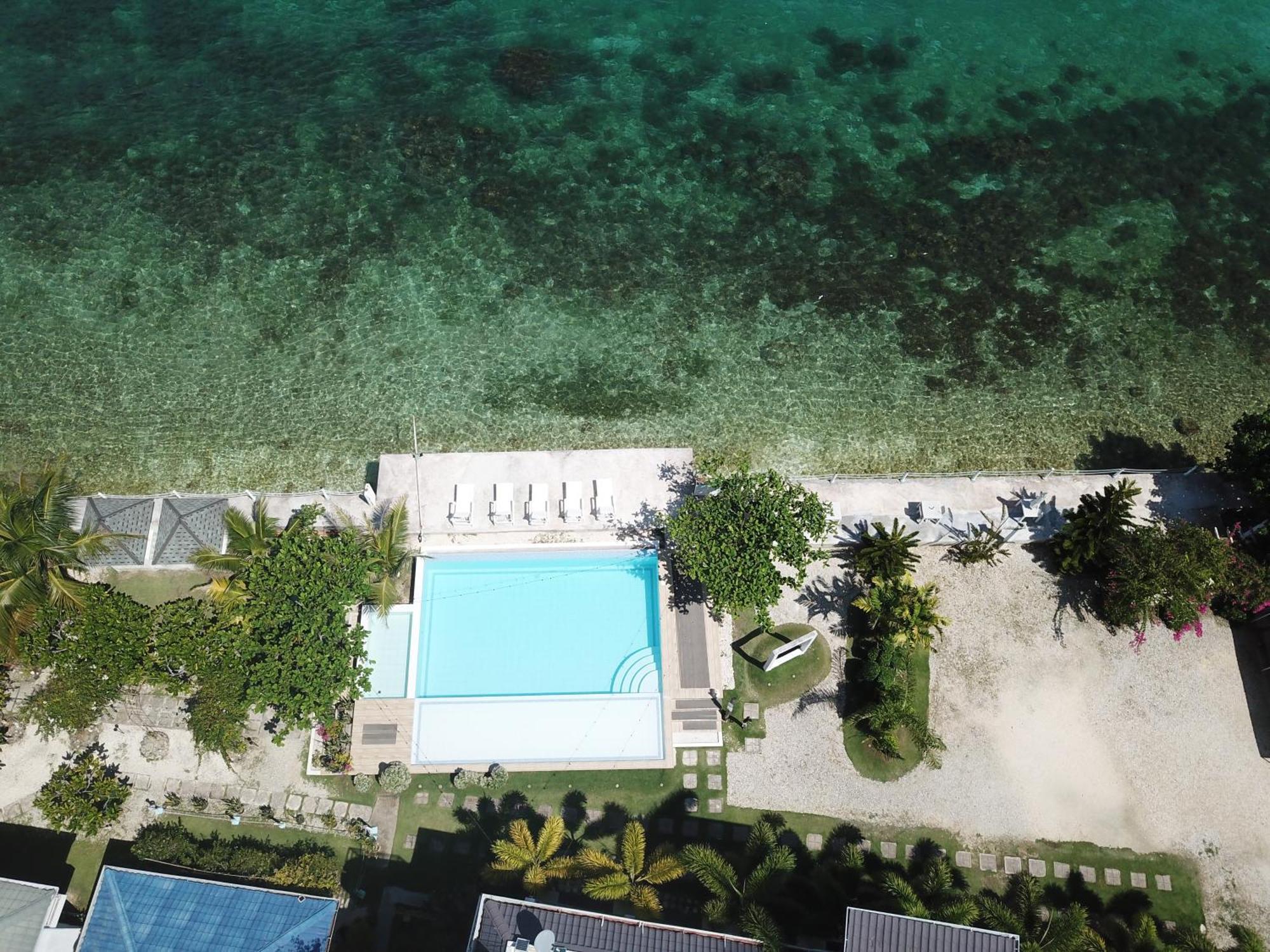 Seascape Beach Resort Ослоб Екстер'єр фото