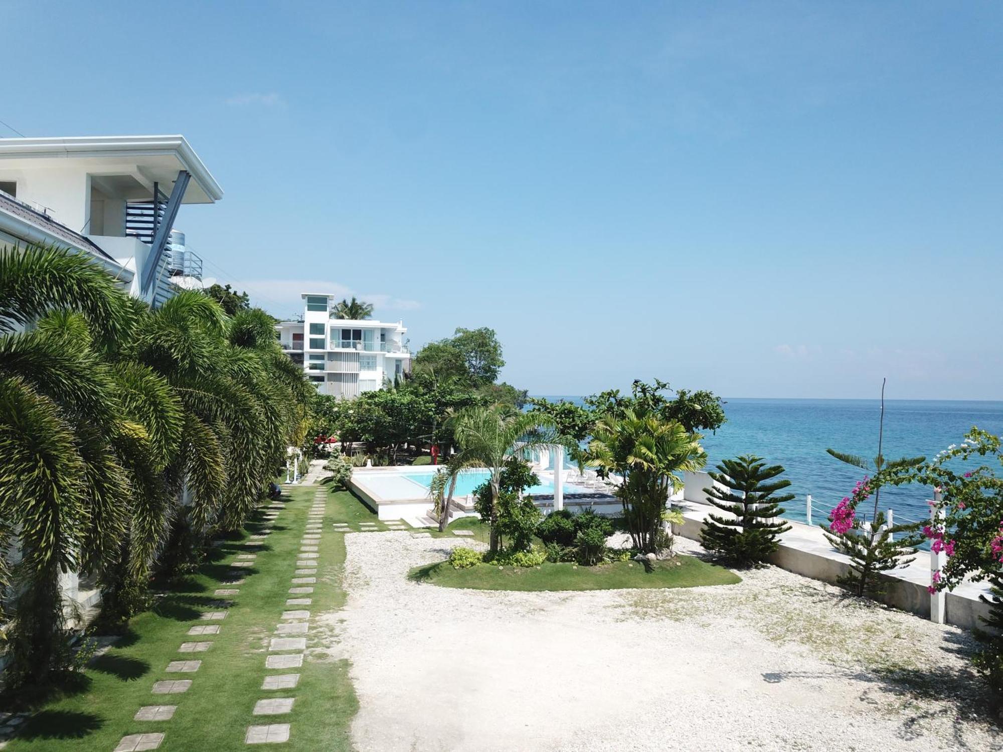 Seascape Beach Resort Ослоб Екстер'єр фото